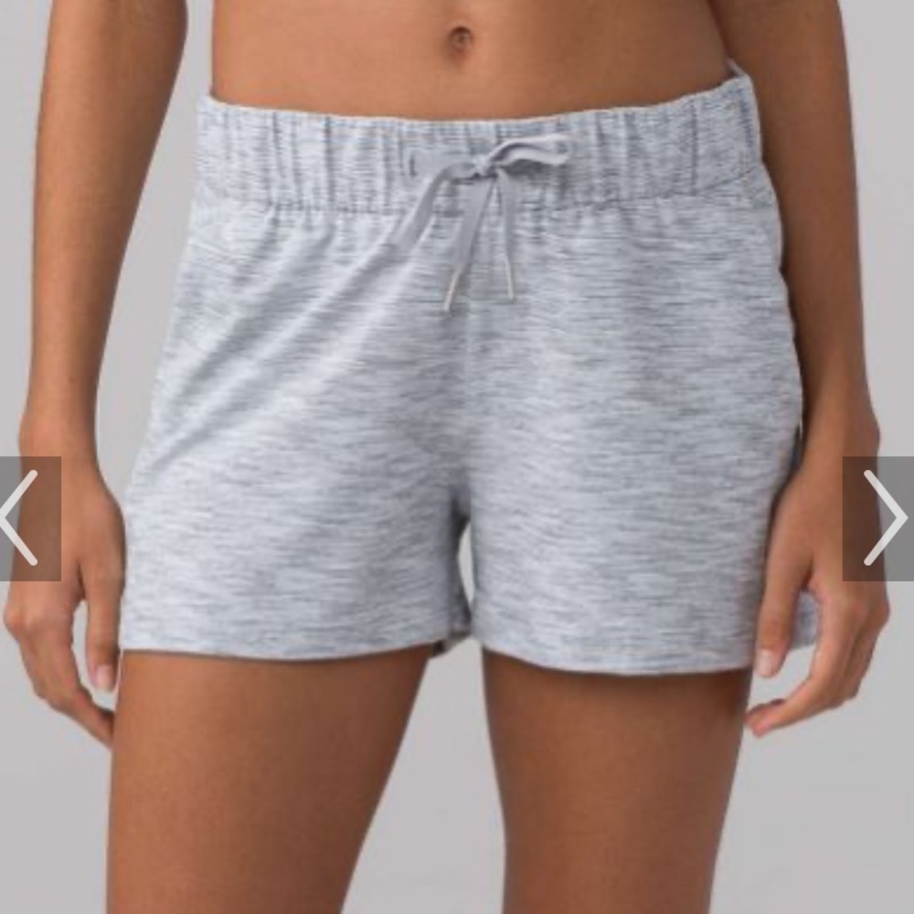 Lululemon On The Fly shorts